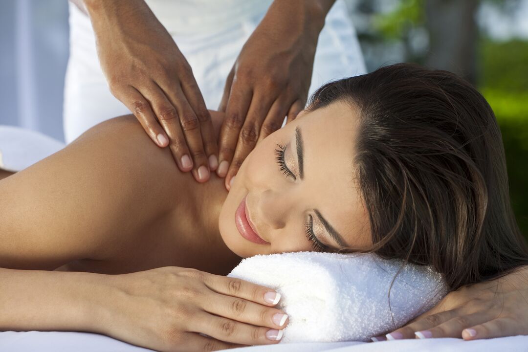 Massage zur wirksamen Therapie der Osteochondrose der Halswirbelsäule