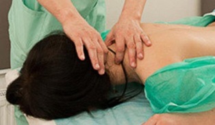 Massagebehandlung der zervikalen Osteochondrose